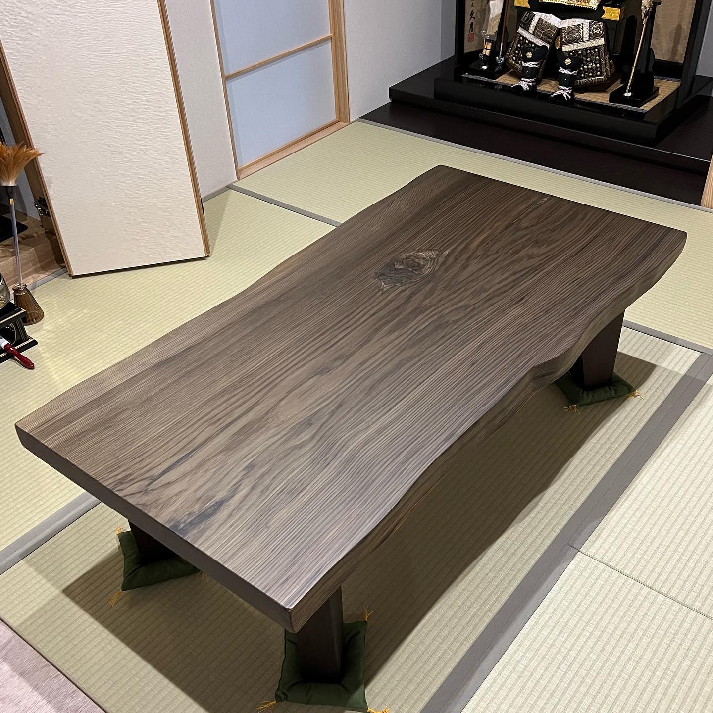 一枚板テーブル 神代杉』 | 家具納入事例・お客様の声 | 石崎家具店