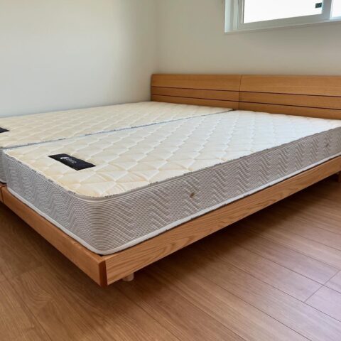 天然木オーク材のベッド